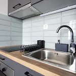 Metropolitan Minimal Loft *