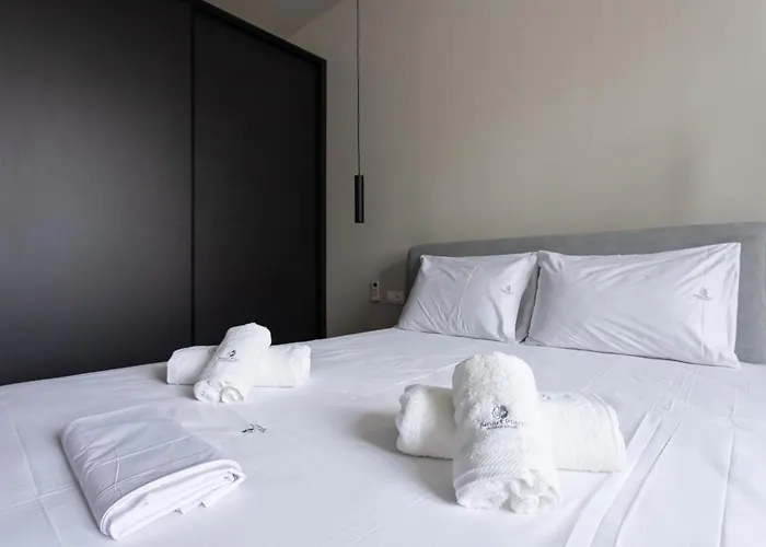 Metropolitan Minimal Loft * 테살로니키