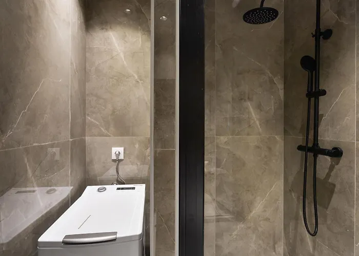 Metropolitan Minimal Loft 아파트 테살로니키