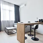 Metropolitan Minimal Loft Apartament
